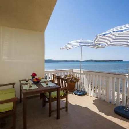 Family Friendly Seaside Krapanj, - 18004