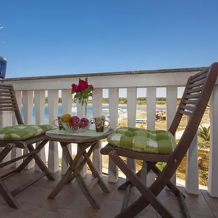 Family Friendly Seaside Krapanj, - 18004 Szybenik