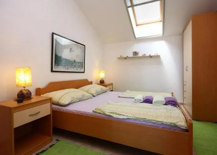 Family Friendly Seaside Krapanj, - 18004 * שיבניק